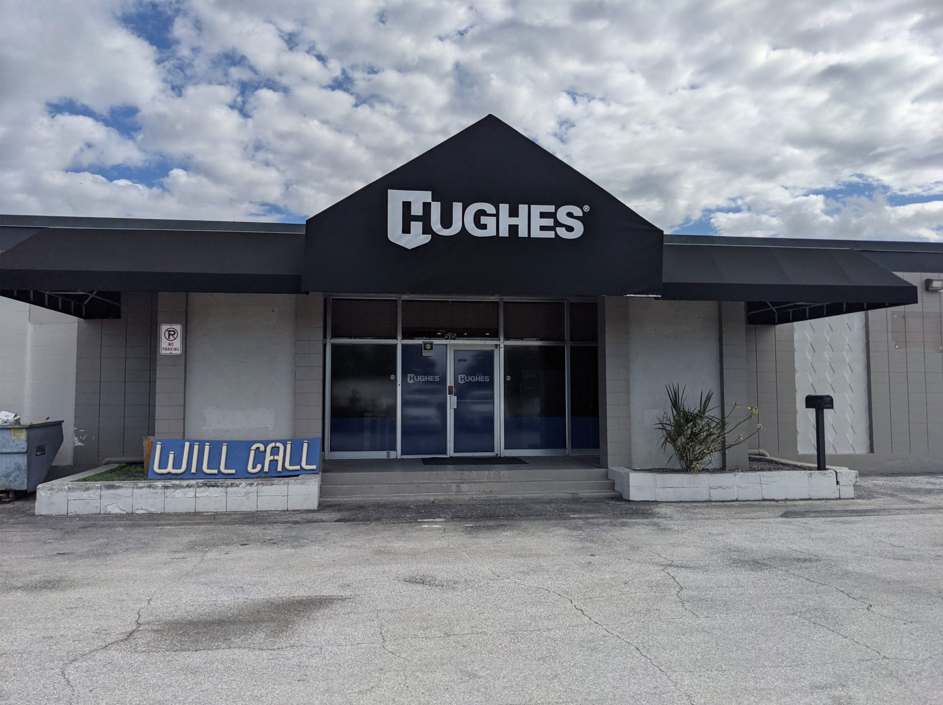 Hughes Plumbing Supplu Orlando Florida building front exterior
